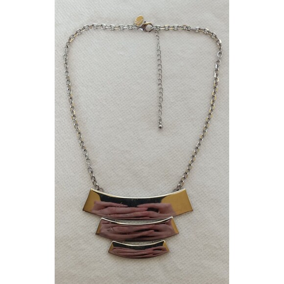 Lia Sophia "Pagoda" Silver Tone Statement Necklace 15-18 in Really Nice! - Picture 3 of 5